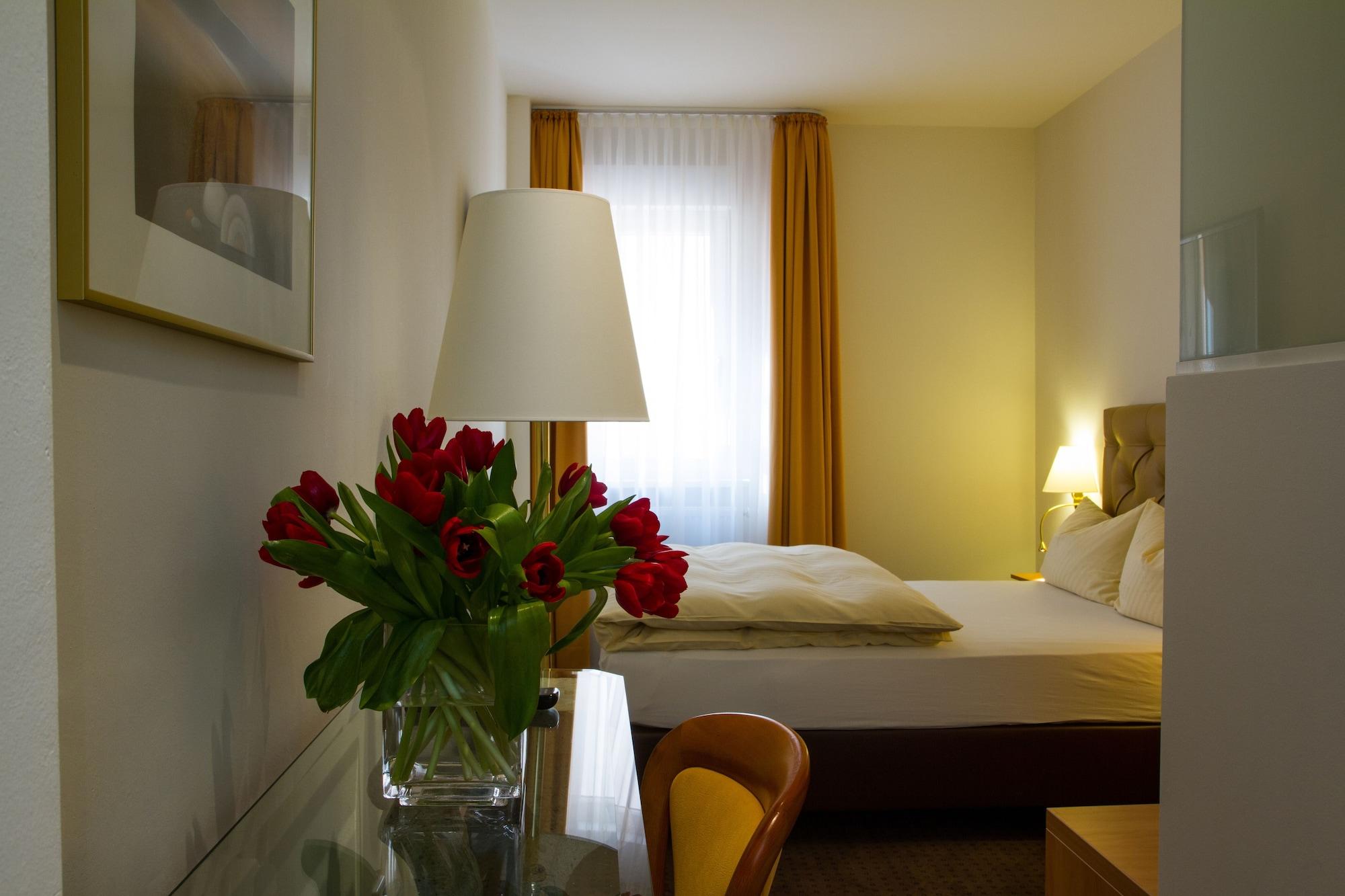 Hotel Heidelberger Hof Esterno foto