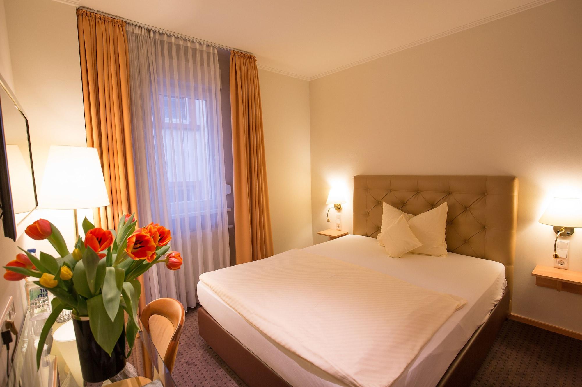 Hotel Heidelberger Hof Esterno foto