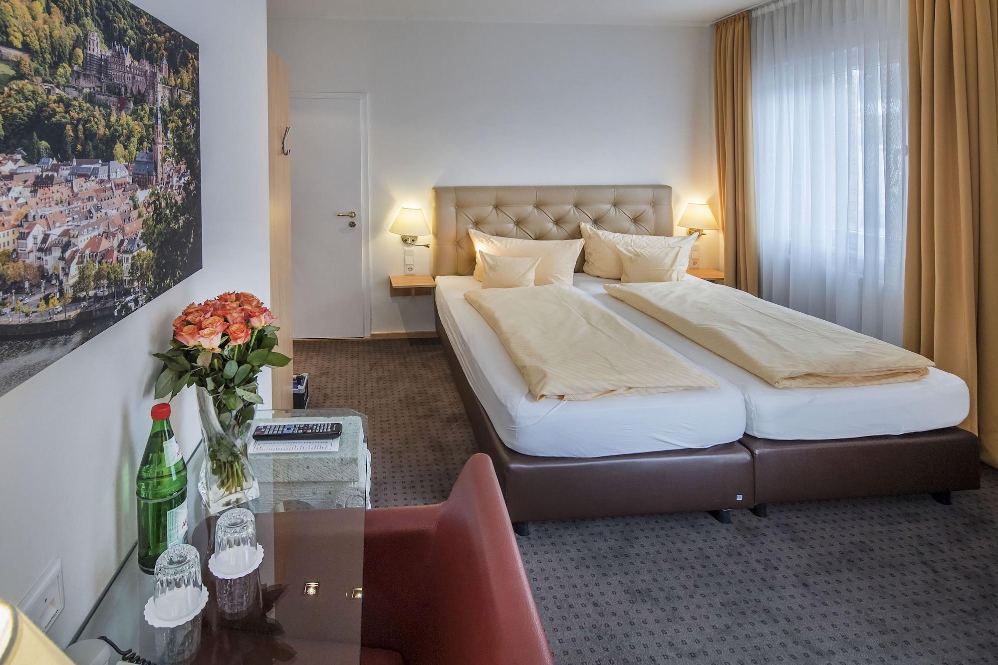 Hotel Heidelberger Hof Esterno foto